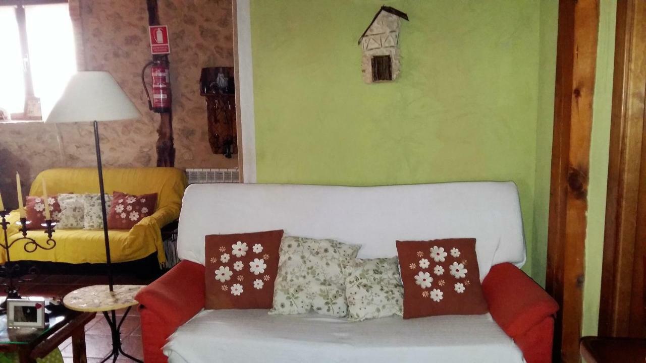 Casa Rural Calle Real Bed & Breakfast Torremocha de Ayllon ภายนอก รูปภาพ