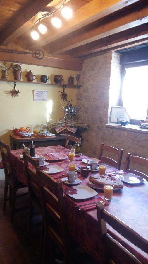 Casa Rural Calle Real Bed & Breakfast Torremocha de Ayllon ภายนอก รูปภาพ