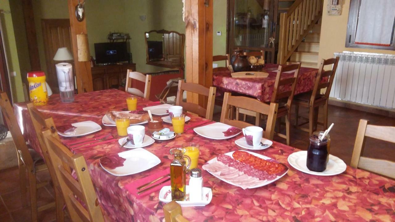 Casa Rural Calle Real Bed & Breakfast Torremocha de Ayllon ภายนอก รูปภาพ