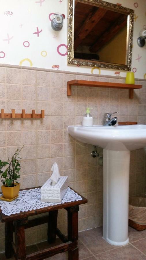Casa Rural Calle Real Bed & Breakfast Torremocha de Ayllon ภายนอก รูปภาพ